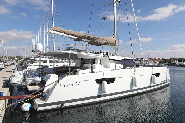 Fountaine Pajot Saona 47 Quintet - 5 + 1 cab. Fee